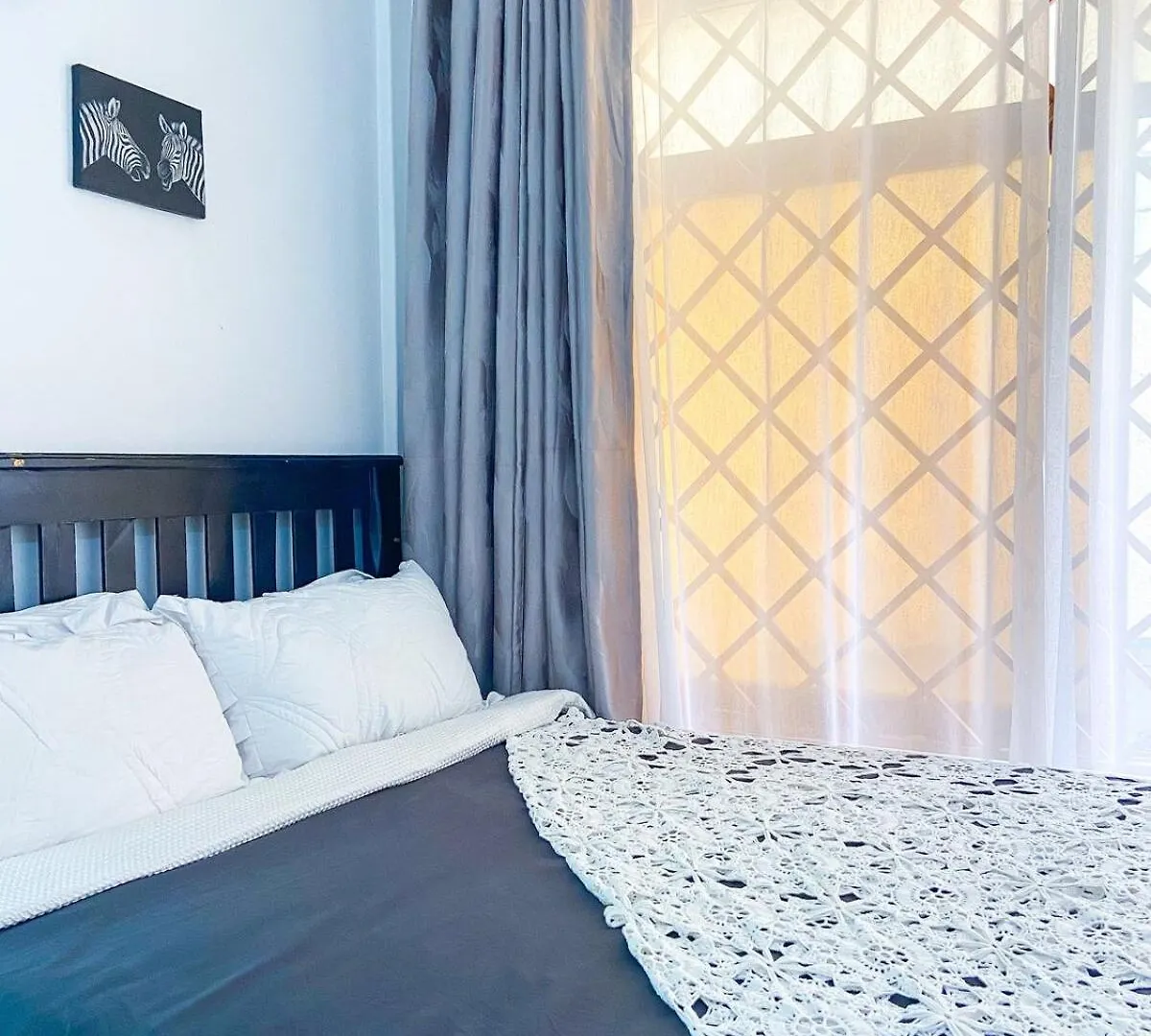 Bedroom In A Serene Environment Entebbe