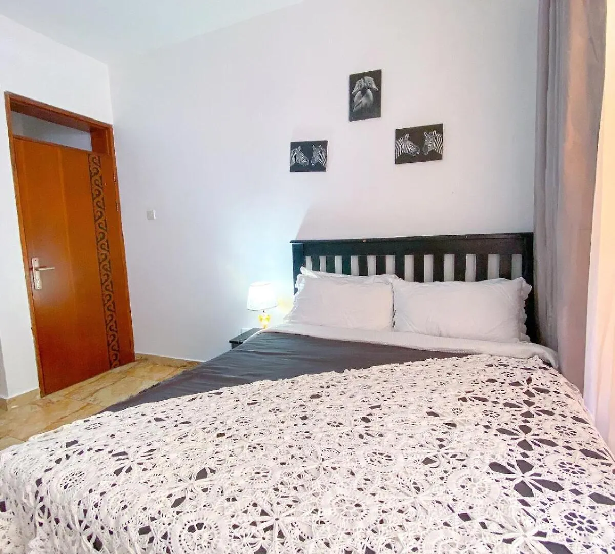 Apartment Bedroom In A Serene Environment Entebbe